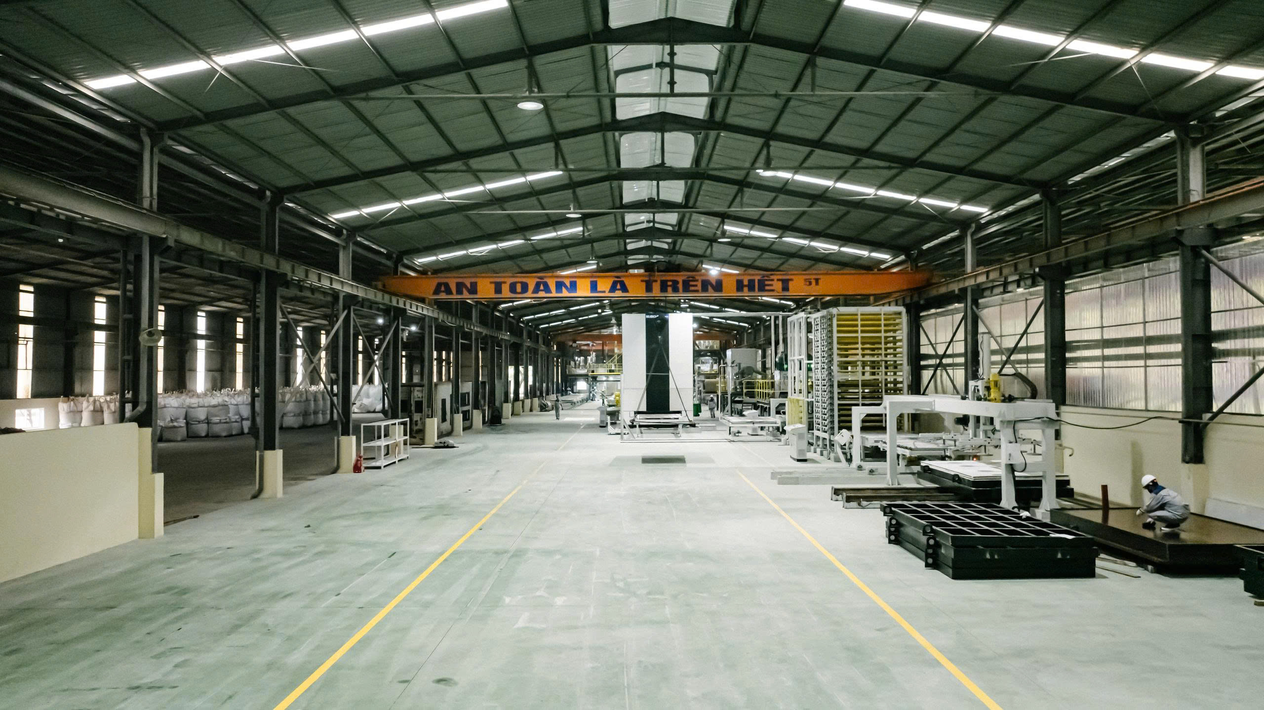 Engineered Quartz Slab Factory